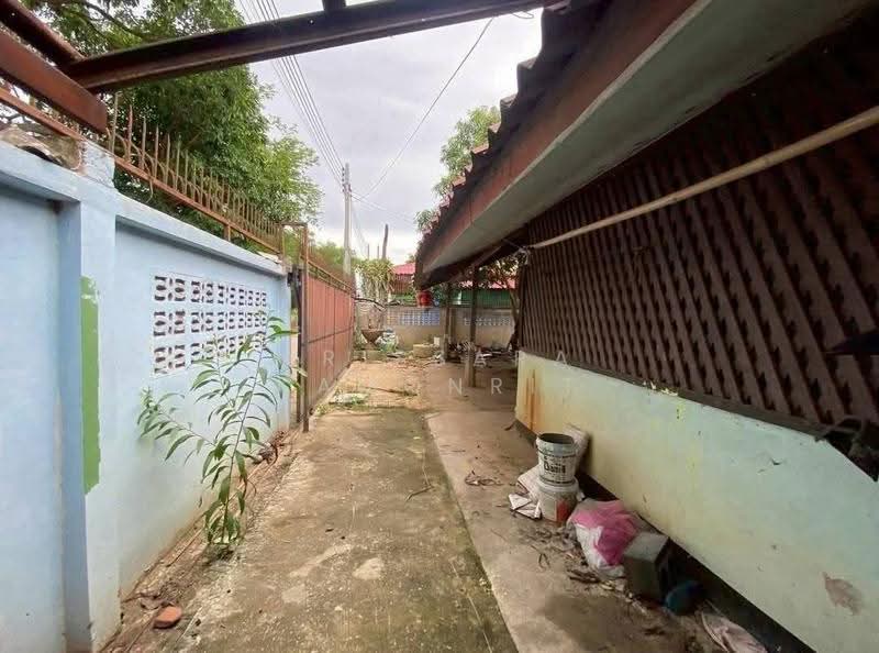 House with Land for Sale – Nong Ket Yai, Nong Pla Lai, Bang Lamung, Chon Buri (Pattaya), Nong Pla Lai, Bang Lamung (Pattaya), Chon Buri (Pattaya), 2 Bedrooms, 424 sqm, Single Detached House For Sale, by Arissara Kamonrit, 500517571 - DDproperty.com