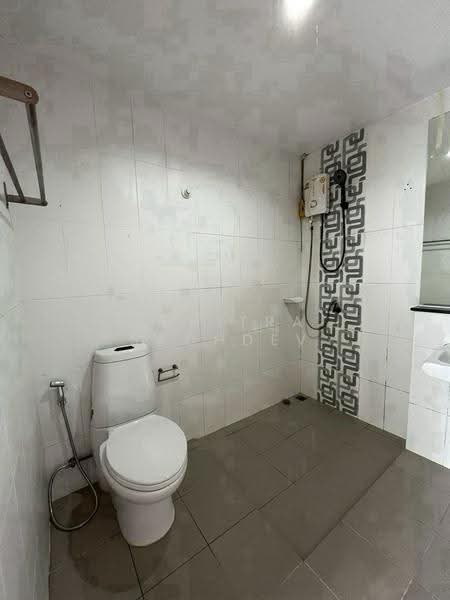 The Exclusive Pattanakarn 44, Bangkok, Soi Phatthanakan 44, Phatthanakan Road, Suan Luang, Bangkok, 3 Bedrooms, 250 sqm, Townhouse For Rent, by Sunitra Sachdev, 500517598 - DDproperty.com