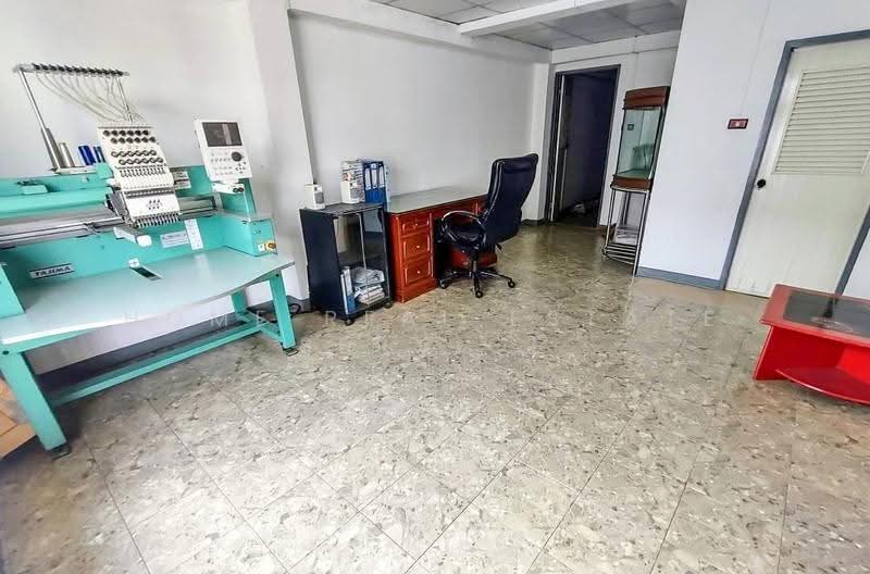 อาคารพาณิชย์ ซอยศรีนครินทร์ 42, Bangkok, Nong Bon, Prawet, Bangkok, , 244 sqm, Shophouse For Sale, by HOME Real Estate Service, 500517599 - DDproperty.com