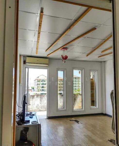 อาคารพาณิชย์ ซอยศรีนครินทร์ 42, Bangkok, Nong Bon, Prawet, Bangkok, , 244 sqm, Shophouse For Sale, by HOME Real Estate Service, 500517599 - DDproperty.com