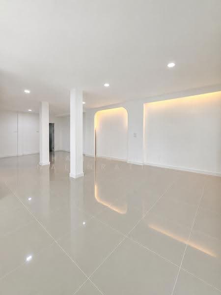 Baan Prapin 4, Bangkok, Nong Kham, Nong Khaem, Bangkok, 3 Bedrooms, 36 sqm, Single Detached House For Sale, by Thanyathita Nalinratphokin, 500517649 - DDproperty.com