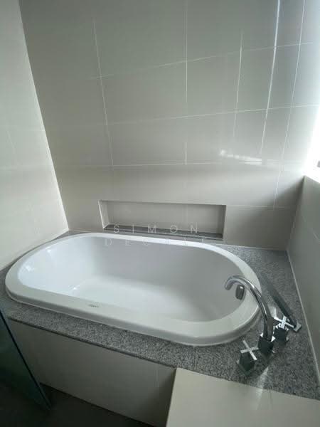 Millennium Residence, Bangkok, Sukhumvit Road, Khlong Toei, Bangkok, 3 Bedrooms, 143 sqm, Condo For Rent, by Simon Decalf, 500517723 - DDproperty.com