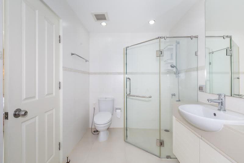 Siri Residence, Bangkok, 21 Soi Sukhumvit 24, Khong Tan, Khlong Toei, Bangkok, 2 Bedrooms, 104 sqm, Condo For Rent, by Kanrutai Dawruang, 500517728 - DDproperty.com