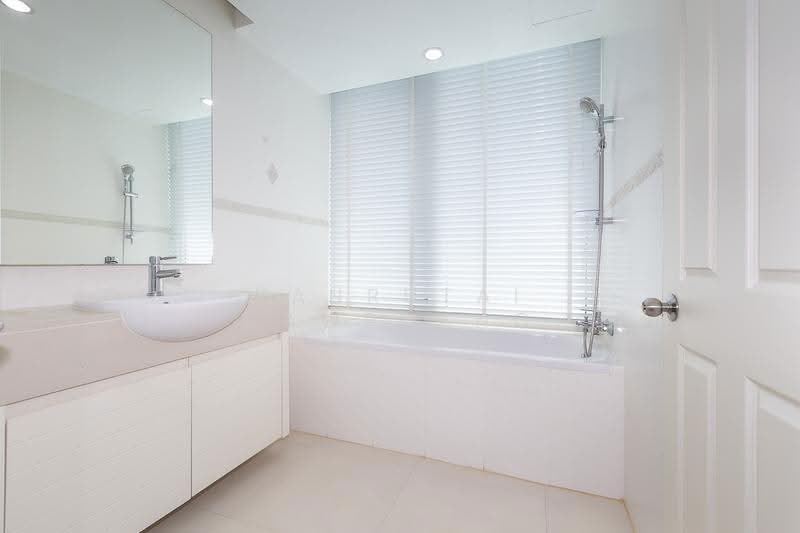Siri Residence, Bangkok, 21 Soi Sukhumvit 24, Khong Tan, Khlong Toei, Bangkok, 2 Bedrooms, 104 sqm, Condo For Rent, by Kanrutai Dawruang, 500517728 - DDproperty.com