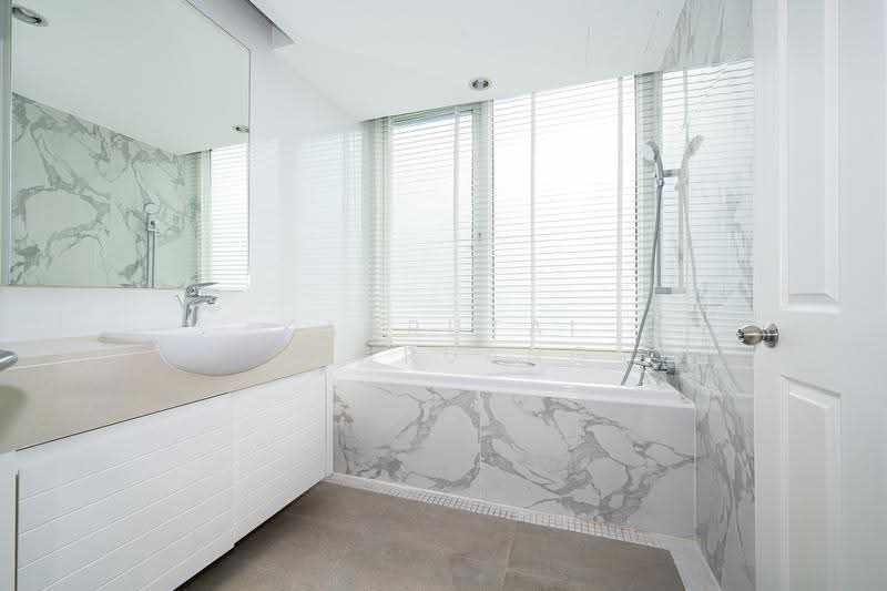 Siri Residence, Bangkok, 21 Soi Sukhumvit 24, Khong Tan, Khlong Toei, Bangkok, 2 Bedrooms, 105 sqm, Condo For Rent, by Kanrutai Dawruang, 500517752 - DDproperty.com
