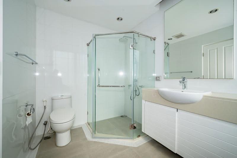 Siri Residence, Bangkok, 21 Soi Sukhumvit 24, Khong Tan, Khlong Toei, Bangkok, 2 Bedrooms, 105 sqm, Condo For Rent, by Kanrutai Dawruang, 500517752 - DDproperty.com