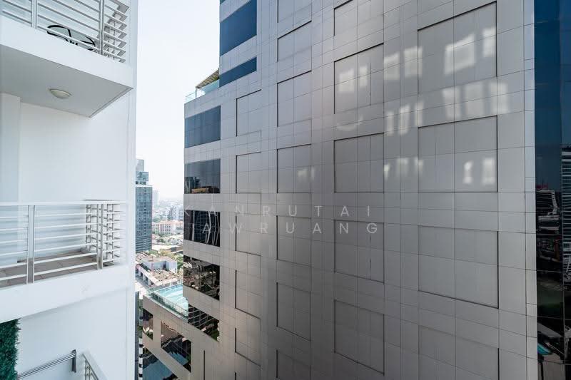 Siri Residence, Bangkok, 21 Soi Sukhumvit 24, Khong Tan, Khlong Toei, Bangkok, 2 Bedrooms, 105 sqm, Condo For Rent, by Kanrutai Dawruang, 500517752 - DDproperty.com