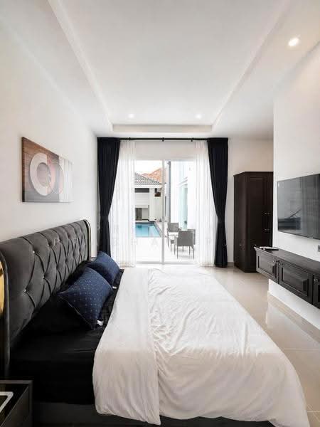 Soi Kor Pai, South Pattaya – Thepprasit, Chon Buri (Pattaya), Soi Kor Pai, Nong Pru, Bang Lamung (Pattaya), Chon Buri (Pattaya), 6 Bedrooms, 280 sqm, Townhouse For Rent, by Praveen Peter, 500517765 - DDproperty.com
