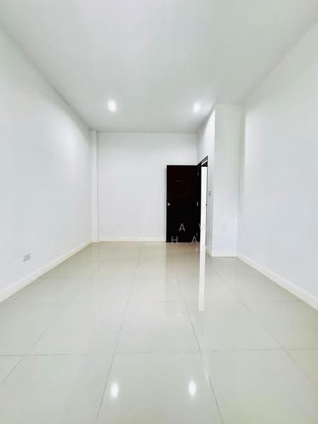 เดอะ เชนจ์ สมาร์ทไลฟ์ สืบศิริ (The Change Smart Life Sueb Siri), Nakhon Ratchasima, Nong Chabok, Muang Nakhon Ratchasima, Nakhon Ratchasima, 2 Bedrooms, 150 sqm, Townhouse For Sale, by Witsawawat Nakthae, 500517787 - DDproperty.com