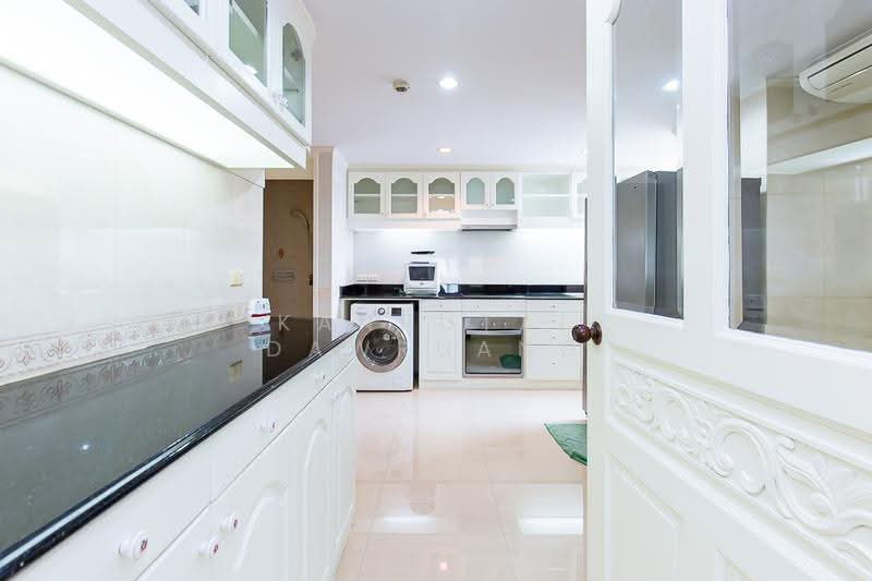 Tai Ping Towers, Bangkok, 582 Soi Sukhumvit 63, Khlong Tan Nua, Watthana, Bangkok, 3 Bedrooms, 216 sqm, Condo For Rent, by Kanrutai Dawruang, 500517802 - DDproperty.com