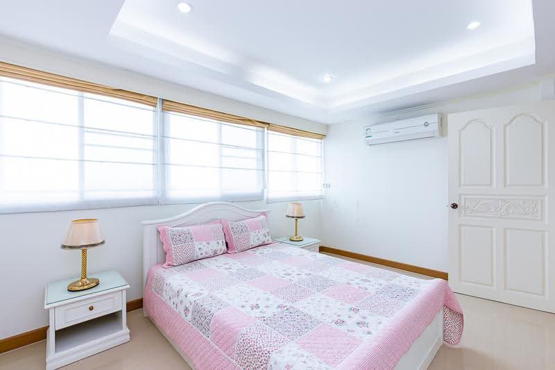 Tai Ping Towers, Bangkok, 582 Soi Sukhumvit 63, Khlong Tan Nua, Watthana, Bangkok, 3 Bedrooms, 216 sqm, Condo For Rent, by Kanrutai Dawruang, 500517802 - DDproperty.com
