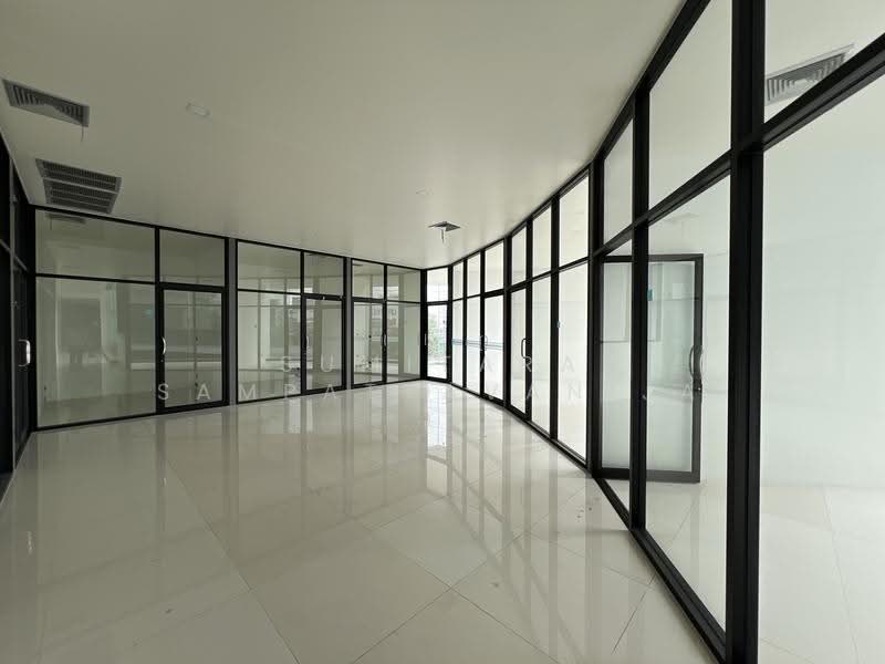 พื้นที่ให้เช่า รัชดาภิเษก : Space for rent Ratchadaphisek, กรุงเทพ, ดินแดง, กรุงเทพ, 100 ตร.ม., พื้นที่ขายของ ให้เช่า, โดย Sumitara Sampattavanija, 500517812 - DDproperty.com