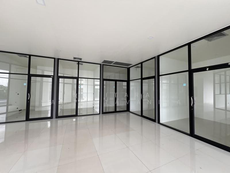 Space for rent Ratchadaphisek, Bangkok, Din Daeng, Bangkok, , 100 sqm, Retail Space For Rent, by Sumitara Sampattavanija, 500517812 - DDproperty.com