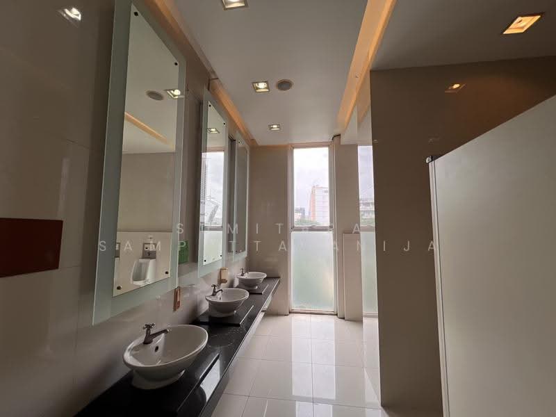 Space for rent Ratchadaphisek, Bangkok, Din Daeng, Bangkok, , 100 sqm, Retail Space For Rent, by Sumitara Sampattavanija, 500517812 - DDproperty.com