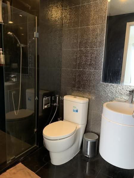 Rhythm Sukhumvit 36-38, Bangkok, 55 Soi Sukhumvit 36, Sukhumvit Road, Phra Kanong, Khlong Toei, Bangkok, 1 Bedroom, 33 sqm, Condo For Rent, by Agentbkk, 500517814 - DDproperty.com