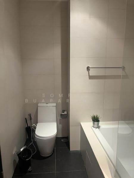 Eight Thonglor Residence, Bangkok, Eight Thonglor Building 88/36, Khlong Tan Nua, Watthana, Bangkok, 1 Bedroom, 45 sqm, Condo For Rent, by Sompob Buaparungsri, 500517827 - DDproperty.com