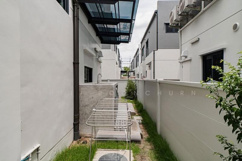Centro Bangna, Samut Prakan, 111 Soi 3, Bang Kaeo, Bang Plee, Samut Prakan, 4 Bedrooms, 190 sqm, Single Detached House For Rent, by Thiti Boonchurn, 500517862 - DDproperty.com