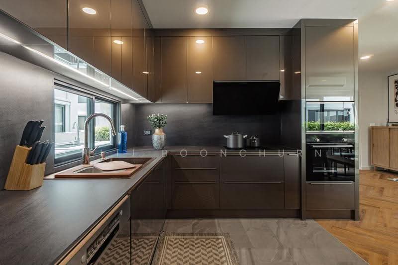 Centro Bangna, Samut Prakan, 111 Soi 3, Bang Kaeo, Bang Plee, Samut Prakan, 4 Bedrooms, 190 sqm, Single Detached House For Rent, by Thiti Boonchurn, 500517862 - DDproperty.com