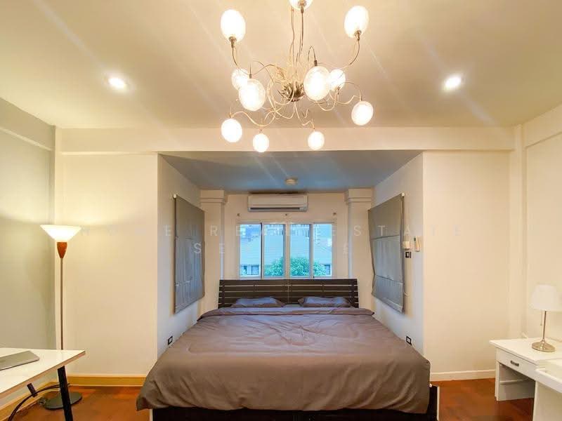 ทาวน์เฮ้าส์ ปรีดีพนมยงค์ 25, Bangkok, Khlongtoei Nua, Watthana, Bangkok, 5 Bedrooms, 300 sqm, Townhouse For Sale, by HOME Real Estate Service, 500517882 - DDproperty.com