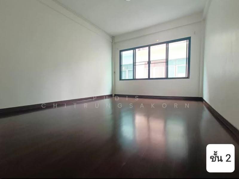 3-Storey Corner Commercial Building for Rent | Sathorn - Narathiwas, Bangkok, Yan Nawa, Sathon, Bangkok, , 200 sqm, Shophouse For Rent, by Pudis Chitrungsakorn, 500517884 - DDproperty.com