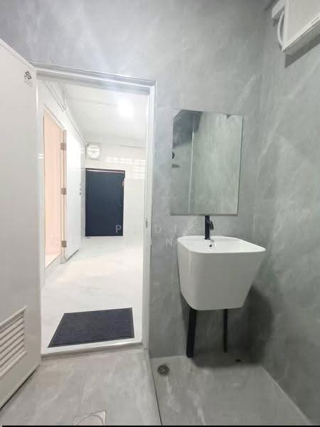3-Storey Corner Commercial Building for Rent | Sathorn - Narathiwas, Bangkok, Yan Nawa, Sathon, Bangkok, , 200 sqm, Shophouse For Rent, by Pudis Chitrungsakorn, 500517884 - DDproperty.com