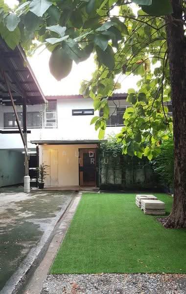 อาคารพาณิชย์ 2 ชั้นให้เช่า - ถนนจันทน์, กรุงเทพ, ทุ่งวัดดอน, สาทร, กรุงเทพ, 248 ตร.ม., Shophouse ให้เช่า, โดย Pudis Chitrungsakorn, 500517902 - DDproperty.com