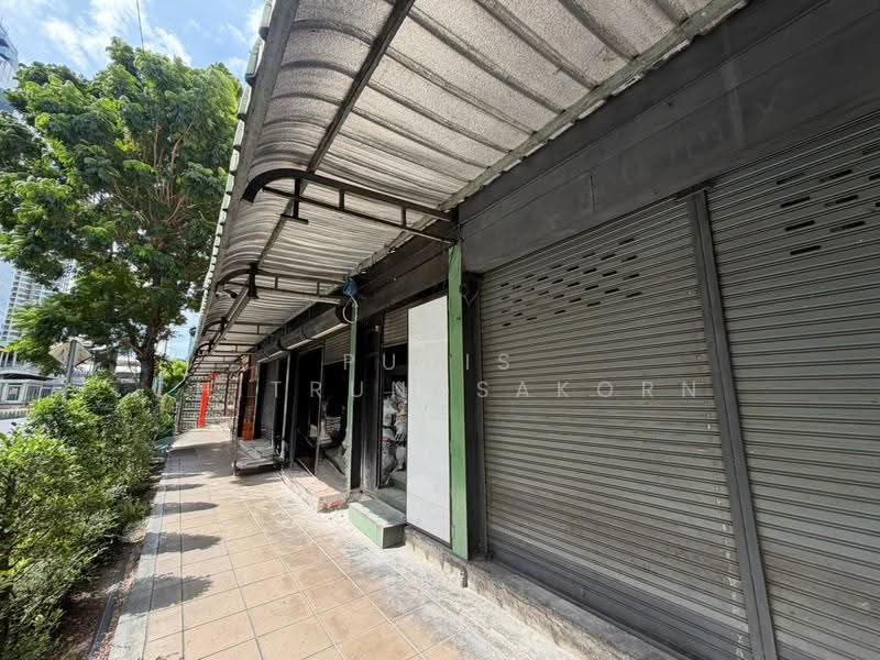 พื้นที่ Retail 2 ชั้นให้เช่า สาทร – นราธิวาส, กรุงเทพ, ทุ่งมหาเมฆ, สาทร, กรุงเทพ, 247 ตร.ม., พื้นที่ขายของ ให้เช่า, โดย Pudis Chitrungsakorn, 500517909 - DDproperty.com