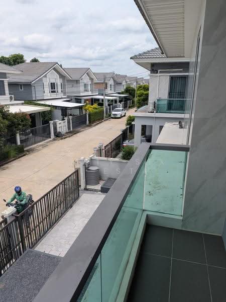 Perfect Place Sukhumvit 77-Suvarnabhumi, Samut Prakan, Lat Krabang Road, Rachathewa, Bang Plee, Samut Prakan, 4 Bedrooms, 216 sqm, Single Detached House For Rent, by Forty-Six Real Estate Group, 500517923 - DDproperty.com