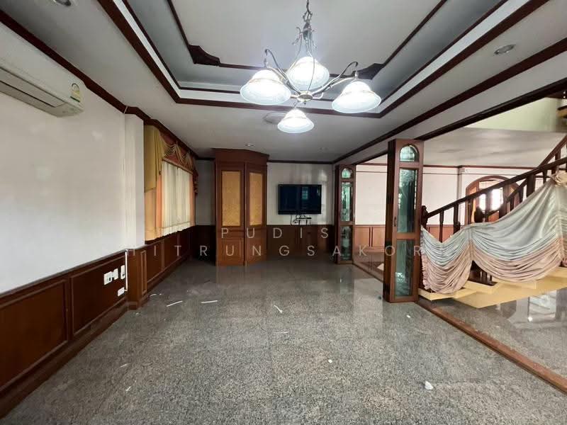 2-Storey Detached House for Rent – Thetsaban Nimit Nuea Road, Chatuchak – Prachachuen, Bangkok, Lat Yao, Chatuchak, Bangkok, 3 Bedrooms, 460 sqm, Single Detached House For Rent, by Pudis Chitrungsakorn, 500517937 - DDproperty.com