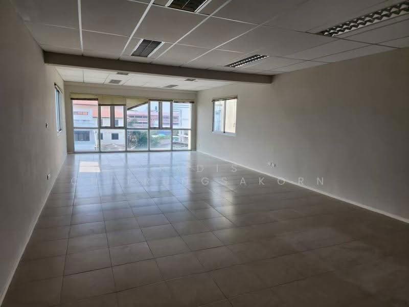 4.5-Storey Commercial Building for Rent – Thetsaban Songkhro Road, Chatuchak – Prachachuen, Bangkok, Lat Yao, Chatuchak, Bangkok, , 550 sqm, Shophouse For Rent, by Pudis Chitrungsakorn, 500517945 - DDproperty.com