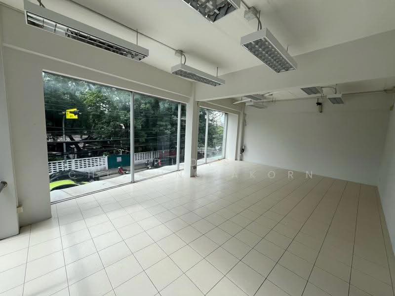 4-Storey Commercial Building for Rent – Thetsaban Nimit Nuea | Prachachuen | Chatuchak, Bangkok, Lat Yao, Chatuchak, Bangkok, , 800 sqm, Shophouse For Rent, by Pudis Chitrungsakorn, 500517953 - DDproperty.com