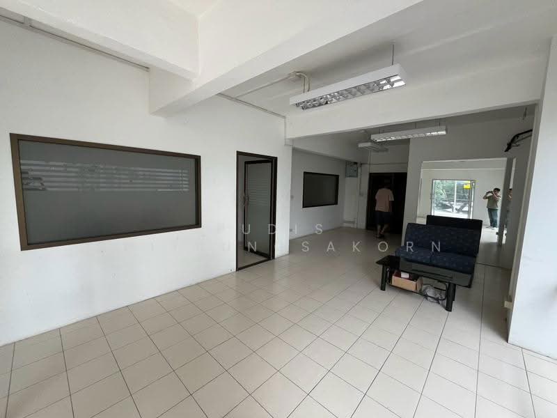 4-Storey Commercial Building for Rent – Thetsaban Nimit Nuea | Prachachuen | Chatuchak, Bangkok, Lat Yao, Chatuchak, Bangkok, , 800 sqm, Shophouse For Rent, by Pudis Chitrungsakorn, 500517953 - DDproperty.com