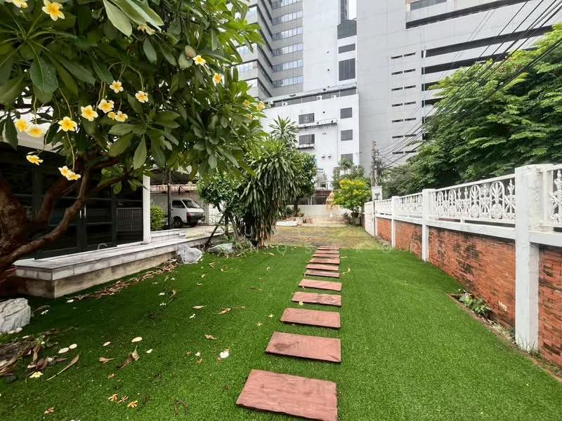 2-Storey Detached House for Rent | Rama 9, Bangkok, Huai Khwang, Bangkok, 3 Bedrooms, 166 sqm, Single Detached House For Rent, by Pudis Chitrungsakorn, 500517968 - DDproperty.com