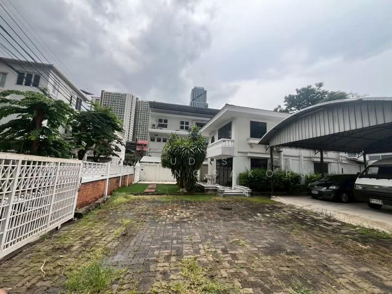 2-Storey Detached House for Rent | Rama 9, Bangkok, Huai Khwang, Bangkok, 3 Bedrooms, 166 sqm, Single Detached House For Rent, by Pudis Chitrungsakorn, 500517968 - DDproperty.com