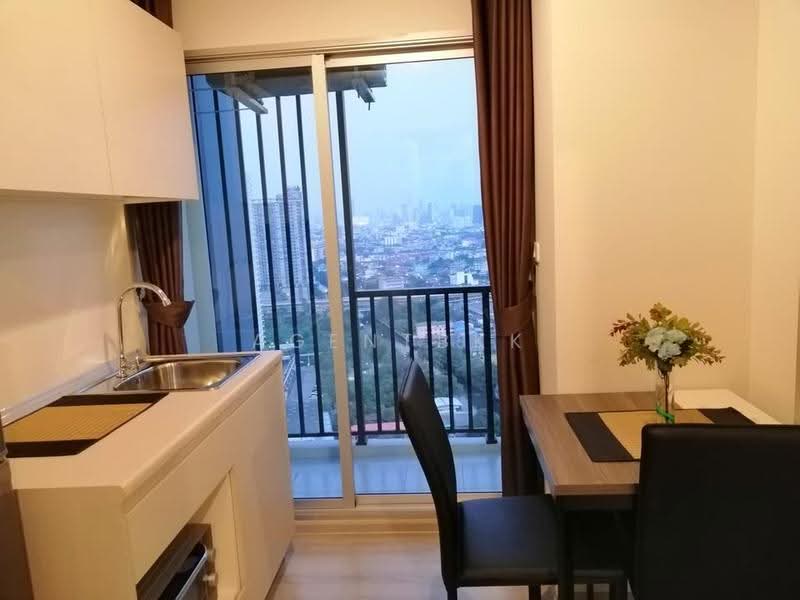 Chewathai Phetkasem 27, Bangkok, 27 Phet Kasem 27 Road, Bang Wa, Phasi Charoen, Bangkok, 1 Bedroom, 24 sqm, Condo For Rent, by Agentbkk, 500517986 - DDproperty.com