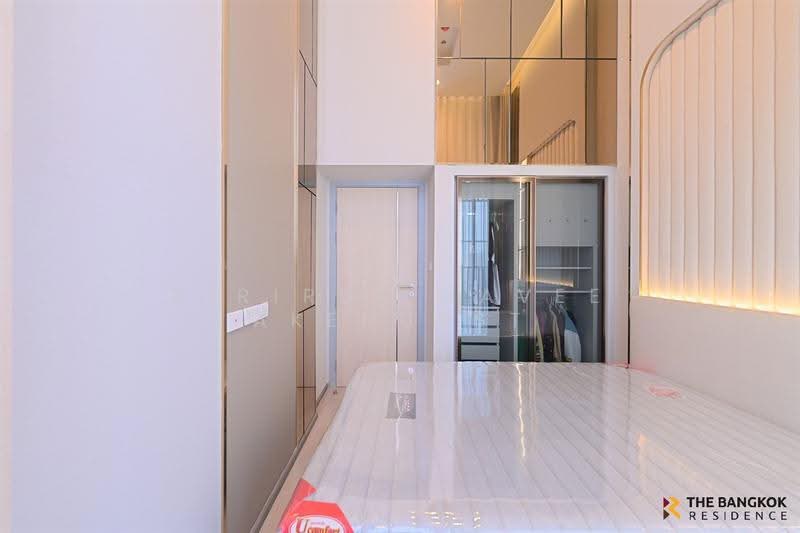 SOHO Bangkok Ratchada, Bangkok, 74 Pracha Rat Bamphen Rd, Huai Khwang, Bangkok, 2 Bedrooms, 46 sqm, Condo For Sale, by Sirirut Havee Akehurst, 500517989 - DDproperty.com