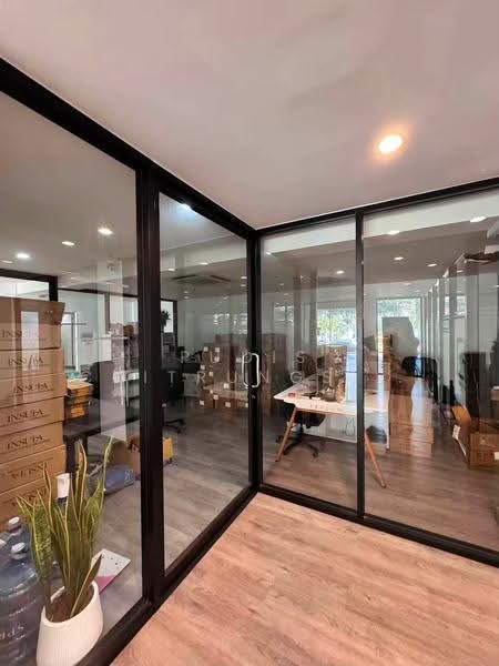 7-Storey Office Building for Rent – Ratchada, Sutthisan, Bangkok, Samsen Nok, Huai Khwang, Bangkok, , 2,000 sqm, Office Space For Rent, by Pudis Chitrungsakorn, 500517995 - DDproperty.com