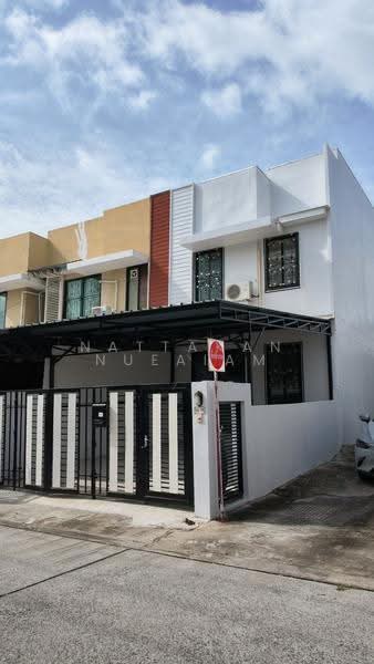 หมู่บ้านร็อคการ์เด้น-สุวรรณภูมิ, Bangkok, Thab Yao, Lat Krabang, Bangkok, 3 Bedrooms, 130 sqm, Townhouse For Sale, by Nattakan nueaiam, 500518000 - DDproperty.com