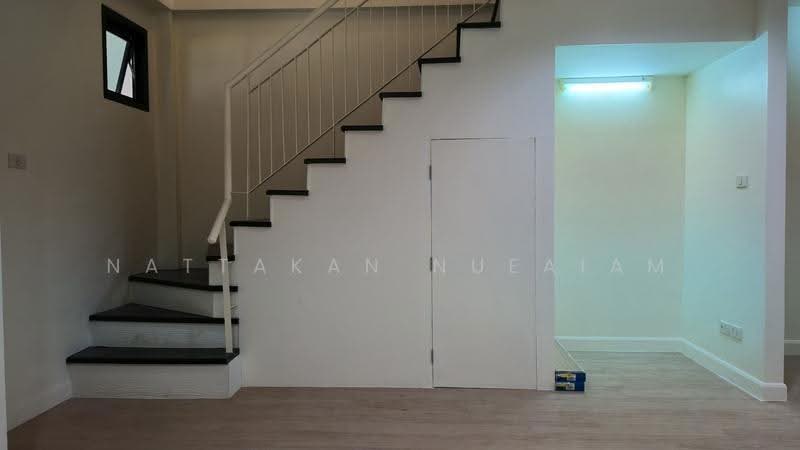 หมู่บ้านร็อคการ์เด้น-สุวรรณภูมิ, Bangkok, Thab Yao, Lat Krabang, Bangkok, 3 Bedrooms, 130 sqm, Townhouse For Sale, by Nattakan nueaiam, 500518000 - DDproperty.com