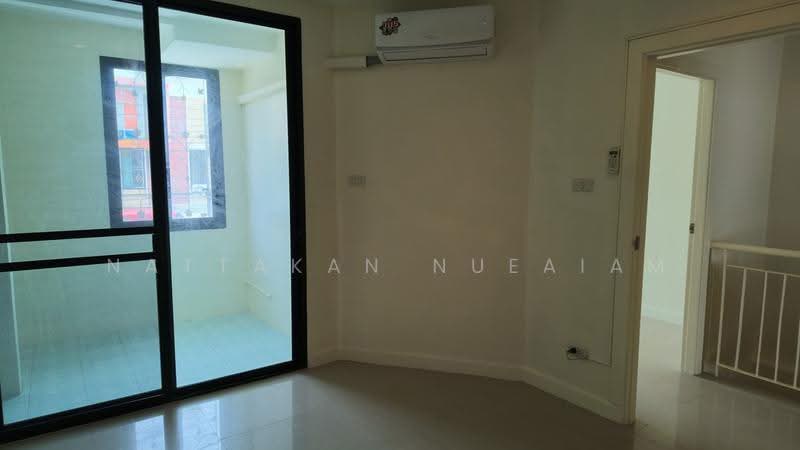 หมู่บ้านร็อคการ์เด้น-สุวรรณภูมิ, Bangkok, Thab Yao, Lat Krabang, Bangkok, 3 Bedrooms, 130 sqm, Townhouse For Sale, by Nattakan nueaiam, 500518000 - DDproperty.com