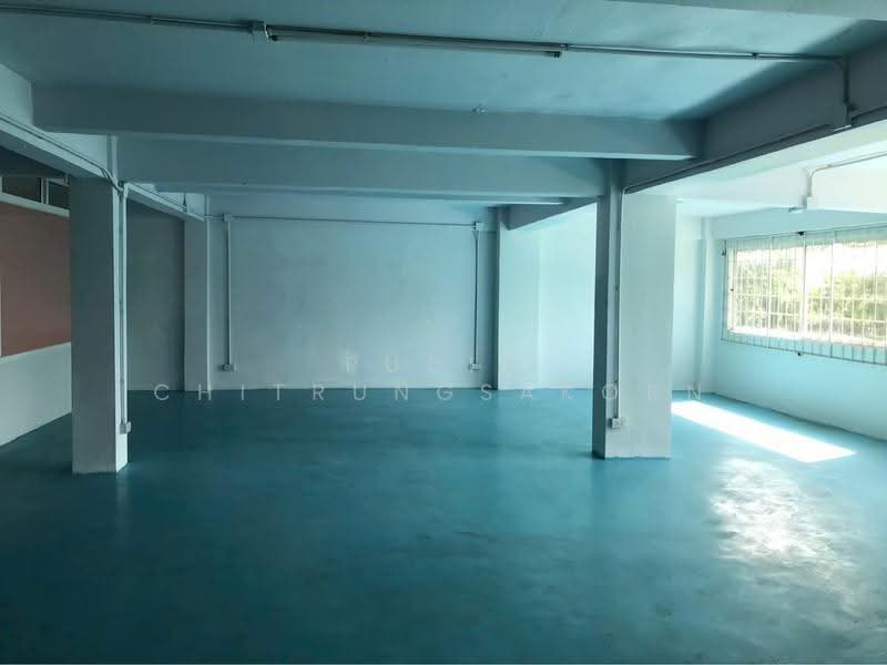 3 Connected Commercial Buildings for Rent – Huai Khwang, Mengjai, Bangkok, Samsen Nok, Huai Khwang, Bangkok, , 624 sqm, Shophouse For Rent, by Pudis Chitrungsakorn, 500518001 - DDproperty.com