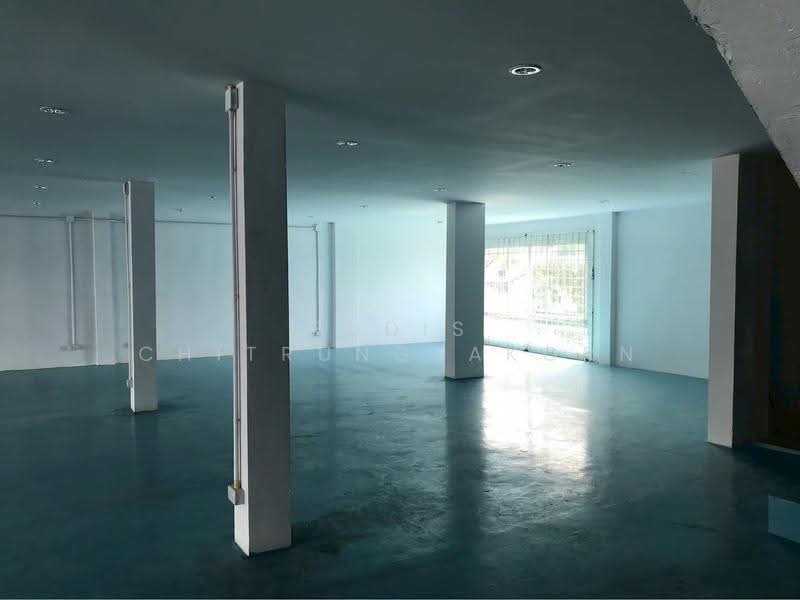 3 Connected Commercial Buildings for Rent – Huai Khwang, Mengjai, Bangkok, Samsen Nok, Huai Khwang, Bangkok, , 624 sqm, Shophouse For Rent, by Pudis Chitrungsakorn, 500518001 - DDproperty.com