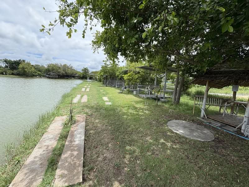 ขายที่ดินบ่อปลา ขนาด 9-2-52 ไร่ บรรยากาศริมน้ำสุดชิล เกาะลอย พานทอง ชลบุรี, Chon Buri (Pattaya), Ko Loi, Phan Thong, Chon Buri (Pattaya), , 15,408 sqm, Land For Sale, by ทองมี รูปสูง, 500518010 - DDproperty.com