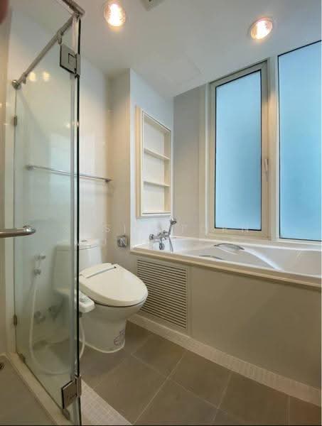 Siri Residence, Bangkok, 21 Soi Sukhumvit 24, Khong Tan, Khlong Toei, Bangkok, 1 Bedroom, 62 sqm, Condo For Rent, by Sasimaporn Wongvijit, 500518013 - DDproperty.com
