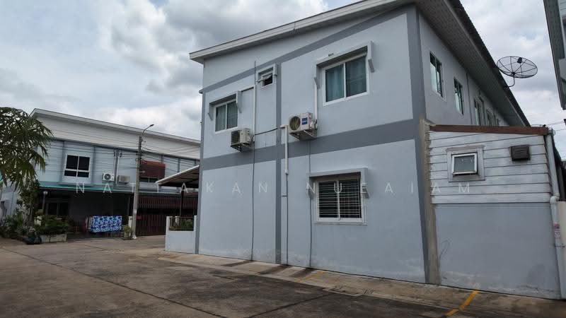 ทาวน์เฮ้าส์ บ้านร่มเย็น แจ้งวัฒนะ 12, Bangkok, Thung Song Hong, Lak Si, Bangkok, 3 Bedrooms, 100 sqm, Townhouse For Sale, by Nattakan nueaiam, 500518030 - DDproperty.com