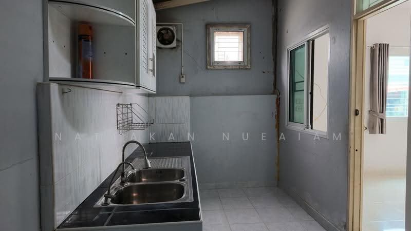 ทาวน์เฮ้าส์ บ้านร่มเย็น แจ้งวัฒนะ 12, Bangkok, Thung Song Hong, Lak Si, Bangkok, 3 Bedrooms, 100 sqm, Townhouse For Sale, by Nattakan nueaiam, 500518030 - DDproperty.com