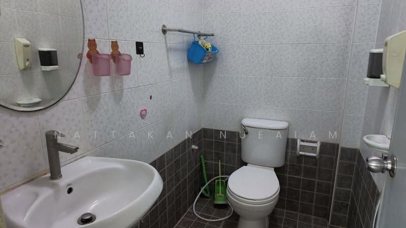 ทาวน์เฮ้าส์ บ้านร่มเย็น แจ้งวัฒนะ 12, Bangkok, Thung Song Hong, Lak Si, Bangkok, 3 Bedrooms, 100 sqm, Townhouse For Sale, by Nattakan nueaiam, 500518030 - DDproperty.com