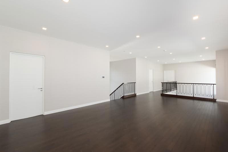 Grand Bangkok Boulevard Pinklao-Kanchana, Bangkok, Bang Ramat Rd, Bang Ra Mat, Taling Chan, Bangkok, 5 Bedrooms, 641 sqm, Single Detached House For Sale, by Thicha Jaksirichanakul, 500518032 - DDproperty.com