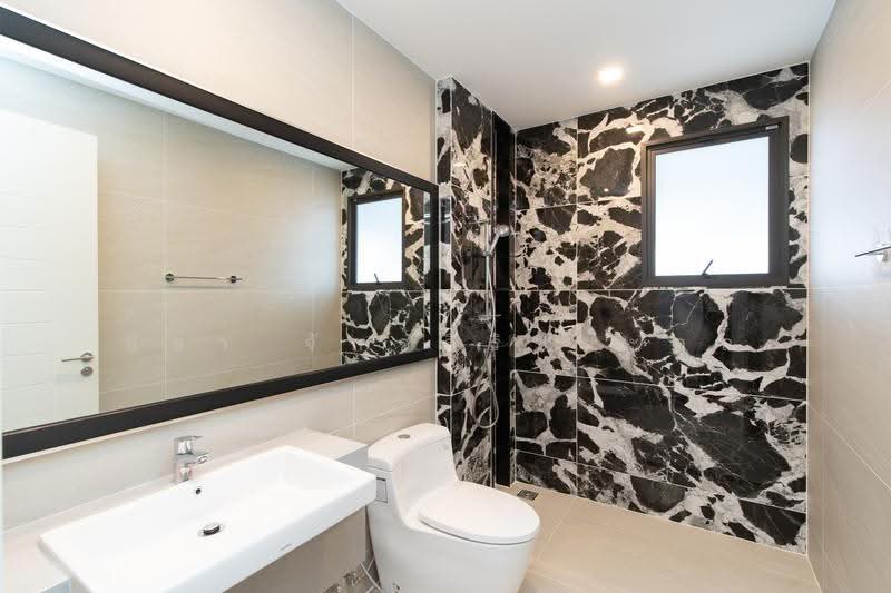 Grand Bangkok Boulevard Pinklao-Kanchana, Bangkok, Bang Ramat Rd, Bang Ra Mat, Taling Chan, Bangkok, 5 Bedrooms, 641 sqm, Single Detached House For Sale, by Thicha Jaksirichanakul, 500518032 - DDproperty.com