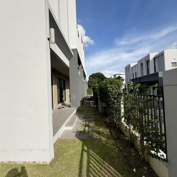 Bangkok Boulevard Signature Westgate, Nonthaburi, Kanchanaphisek Road, Bang Bua Thong, Nonthaburi, 5 Bedrooms, 439 sqm, Single Detached House For Sale, by Thicha Jaksirichanakul, 500518043 - DDproperty.com